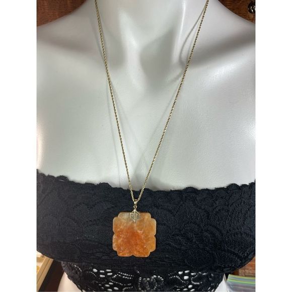 14KT Yellow Gold Orange Jade Pendant Necklace 24.5”
